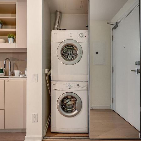 Modern Suite On Peter St - City View Toronto Esterno foto
