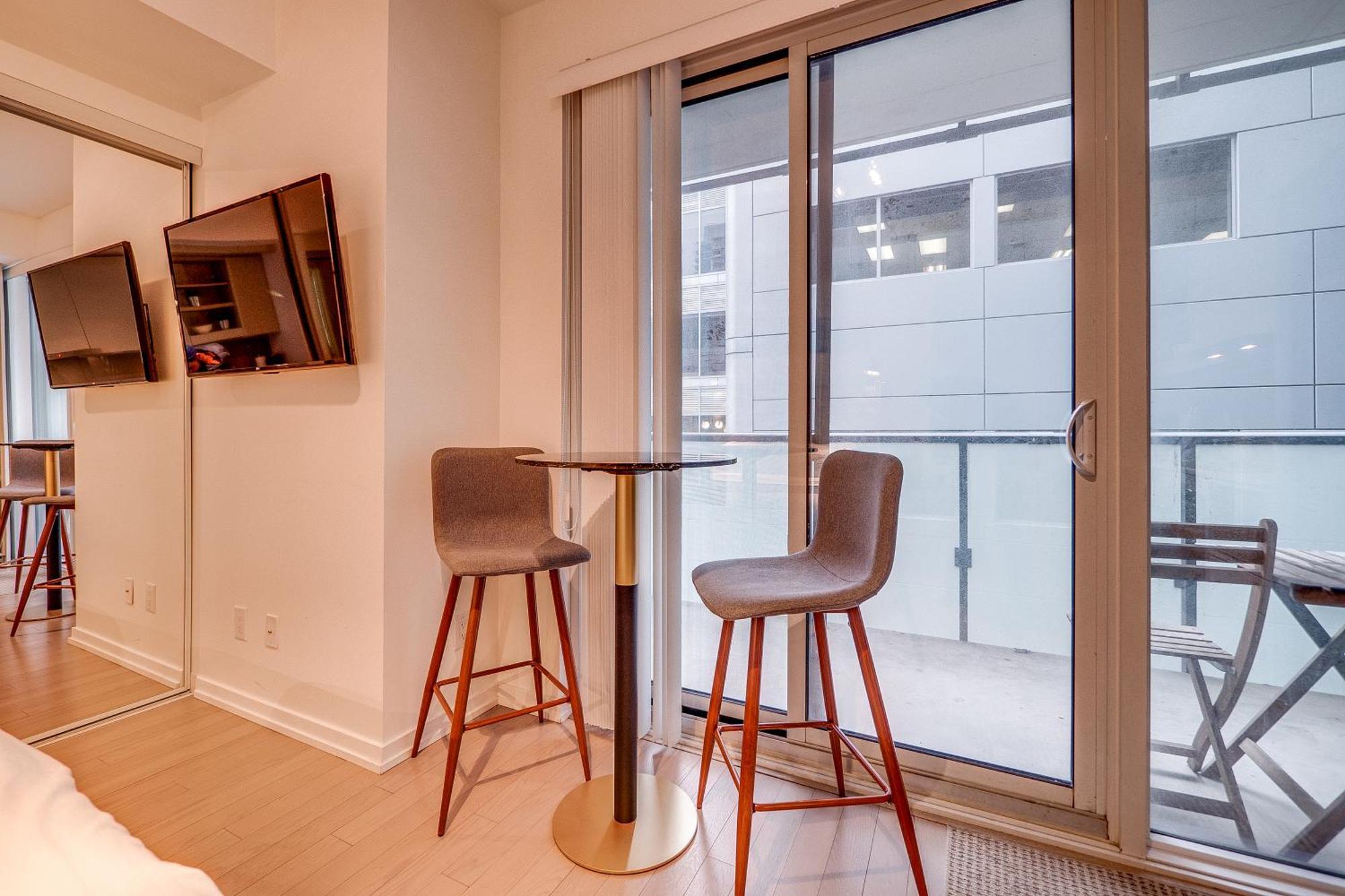 Modern Suite On Peter St - City View Toronto Esterno foto
